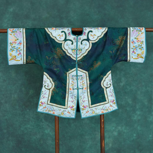 Q242429上衣 商品图0