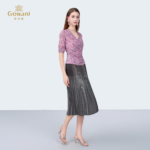 乔万尼2025新品定制花型不规则设计收腰碎花V领上衣ED2C410 商品图1