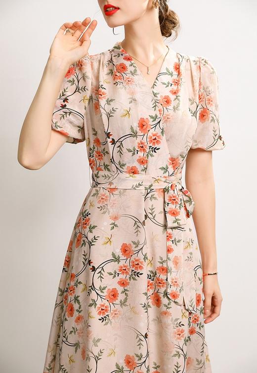 100桑蚕丝真丝连衣裙2025夏季新款法式v领系带茶歇裙 商品图1