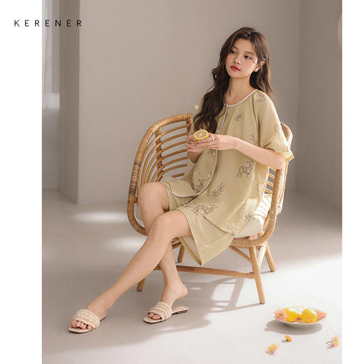 可人儿小众设计师新款泡泡绵女士睡衣夏季短袖可外出家居服三件套 商品图1