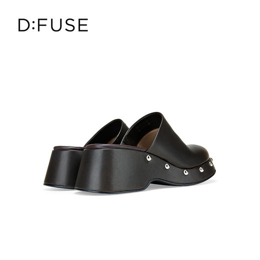 Dfuse迪芙斯2025秋季新款圆头铆钉坡跟凉拖鞋时尚厚底包头穆勒鞋DFD3110025 商品图13