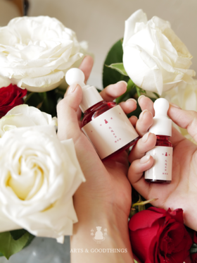 山林曦照 玫瑰面部精华油 润玉刮痧板