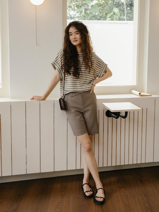 一片式薄款翻边袖撞色条纹上衣FCF2TEE080 商品图14