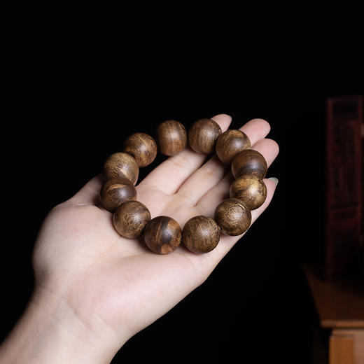 xy0343沉香20mm大素串单圈手串 商品图6
