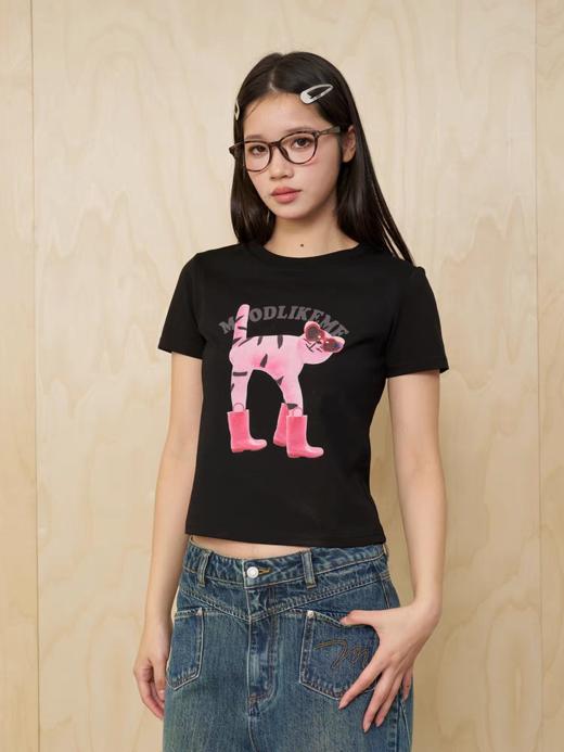 MoodLikeMe/MTX2513/时髦爪爪泰哥粉猫玩偶合身短款女装短袖T恤 商品图1