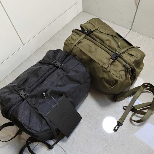 点此购买 始祖鸟收纳包手提可单肩斜挎双面包 qk 319596 商品图3