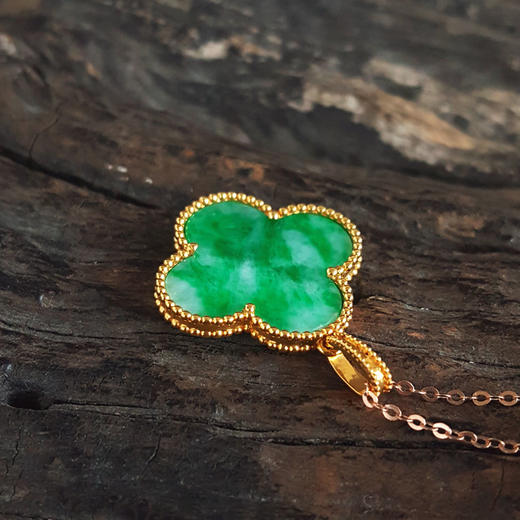 【天然正品】A货翡翠AU375黄金镶天然糯种绿色幸运四叶草造型翡翠吊坠项链26.2*20.3*2.3MM（皆取最大值）女士现售价：1280特价！060525NJS27 商品图5