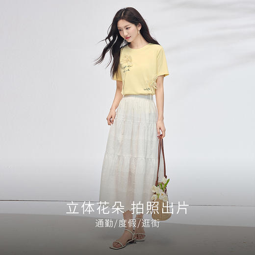 【专属特价】熙世界设计感立体花朵正肩T恤短袖休闲圆领纯棉上衣女2025夏新款 商品图2