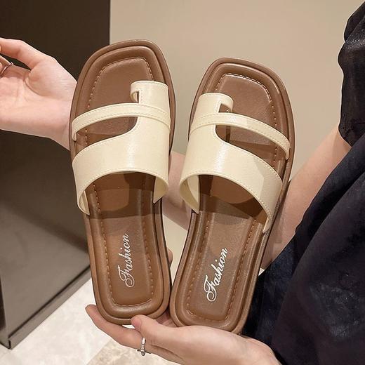 【福利疯抢！39抢2对！罗马个性凉鞋🔥】复古罗马风凉鞋上线！套趾设计+简约一字拖，舒适时尚一步到位✨新款夏季套趾拖鞋女外穿复古简约一字拖 罗马凉鞋时尚室外凉拖 商品图5