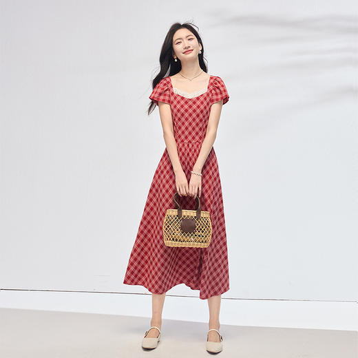 【专属特价】熙世界红色格子连衣裙女高级感夏新款法式收腰蕾丝方领飞飞袖裙子 商品图4
