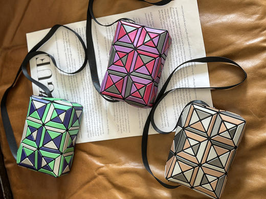 现货 THS-无 三宅家 进口环保PVC丘比特方包 3色 CQ1400 商品图1