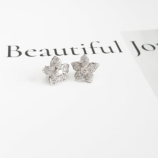 【天然正品】PT900铂金时尚设计款满钻近30分花朵造型钻石耳钉12.4*12.4*16.3MM（皆取最大值）女士现售价：2880！160525NJM17 商品图5