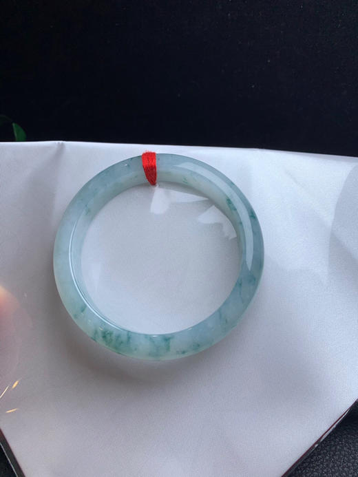 620039，56.8冰飘花手镯，整体清新干净，飘淡雅蓝花，干净清爽 商品图4