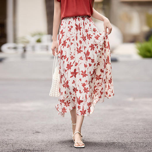 【专属特价】熙世界红色木棉印花半身裙女2025夏季新款法式假日风垂感a字伞裙 商品图4