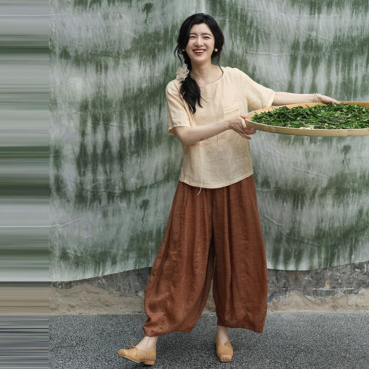 绽放女装317朵/【甜茶系列·普洱】高支苎麻炒色松紧腰灯笼休闲裤 商品图2