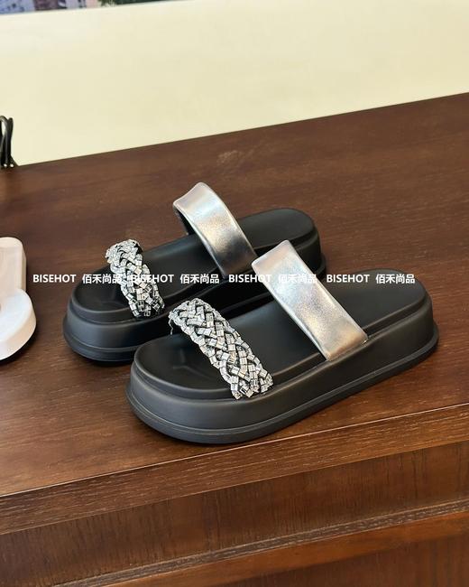 新品女士拖鞋671B52597（W） 商品图1