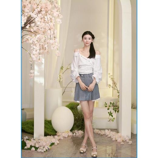 MAXRIENY斜领长袖休闲风修身型宽松型衬衫名媛泡泡袖小众设计感 商品图0