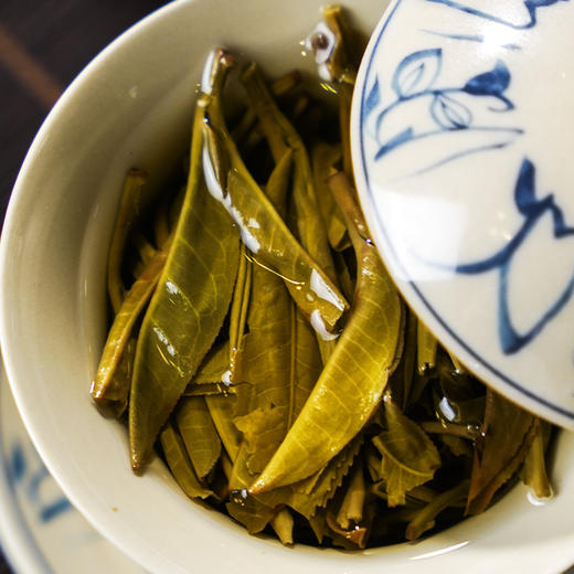 【茶王七星班章白菜青饼】2025年春茶 史诗级巨作让整个茶界为之沸腾，正统班章味班章韵中国制茶大师多年心血结晶 商品图7