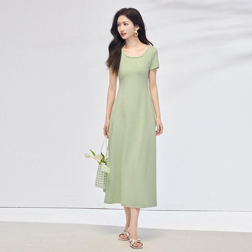 【专属特价】熙世界嫩绿色钉珠U领短袖连衣裙女高级感气质长裙子2025夏天新款 商品图4