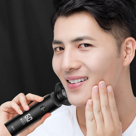 超人三头剃须刀RS365 商品图2