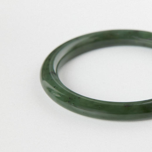 ROMI STUDIO 非金属仿珍珠手镯 复古优雅细圆条手镯 RWCRP33377 商品图4