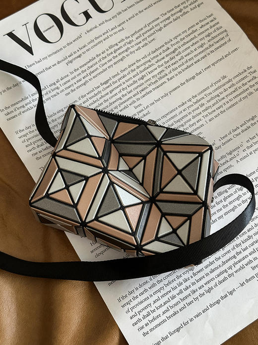 现货 THS-无 三宅家 进口环保PVC丘比特方包 3色 CQ1400 商品图6