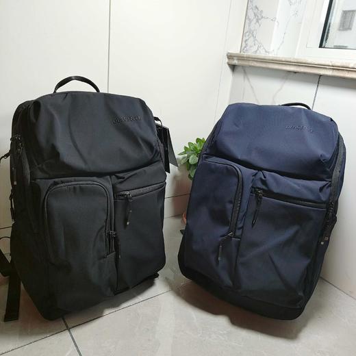 点此购买 迪桑特双肩背包 休闲背包学生书包电脑包 qk 319598 商品图0