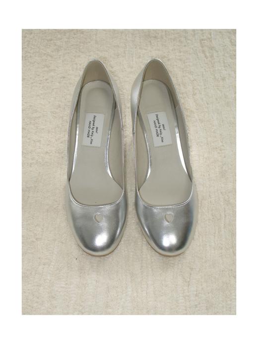 Kaiy Xiao · 早秋系列 爱心孔 圆头坡跟 商品图0