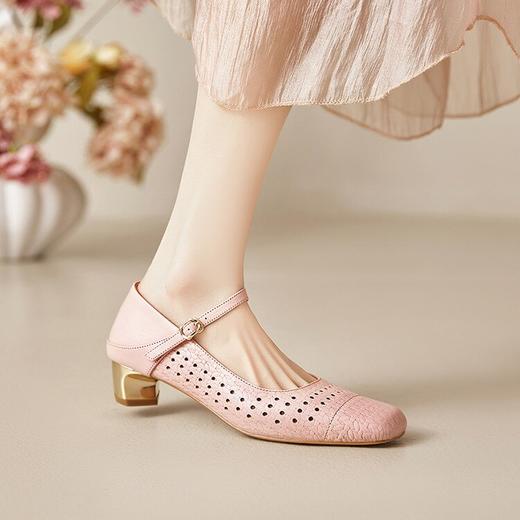 【预售5天】真皮方头镂空粗跟单鞋女春夏新款浅口羊皮高跟鞋MBJR&6915 商品图0