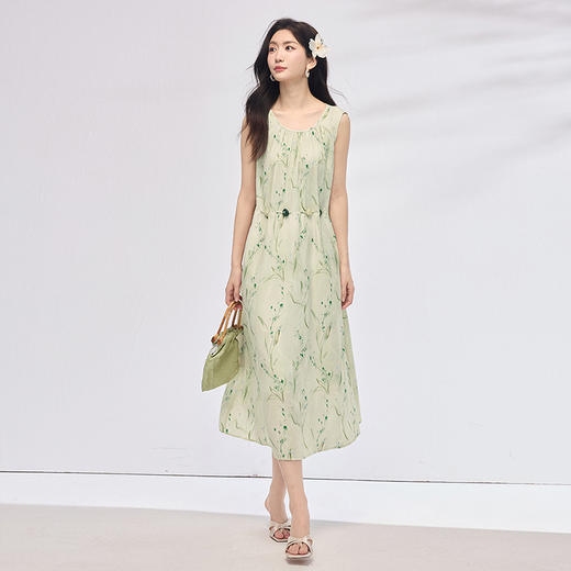 【专属特价】熙世界法式碎花挂脖背心连衣裙女夏季新款度假风圆领无袖a字长裙 商品图4