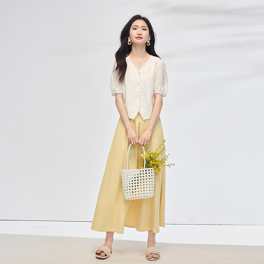 熙世界法式绣花蕾丝边V领衬衫短袖女夏季设计感减龄白色短款上衣 商品图4