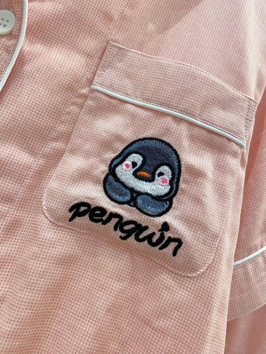 松植屋情侣款口袋小企鹅刺绣双层纱纯棉短袖长裤纱布睡衣套装男女款家居服 商品图2