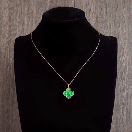 【天然正品】A货翡翠AU375黄金镶天然糯种绿色幸运四叶草造型翡翠吊坠项链26.2*20.3*2.3MM（皆取最大值）女士现售价：1280特价！060525NJS27 商品图8