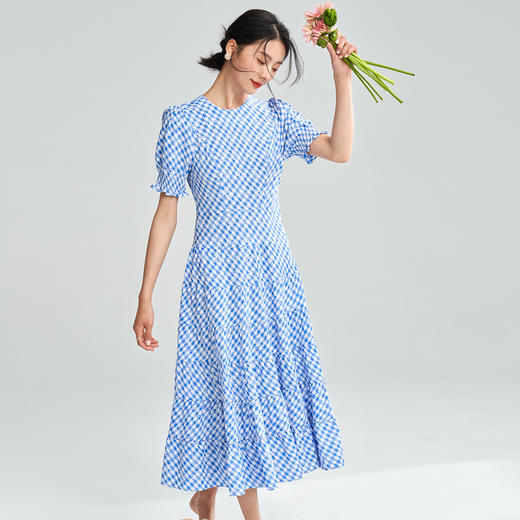 【大牌同款】25夏季轻奢气质风连衣裙 设计感潮流长裙 商品图1