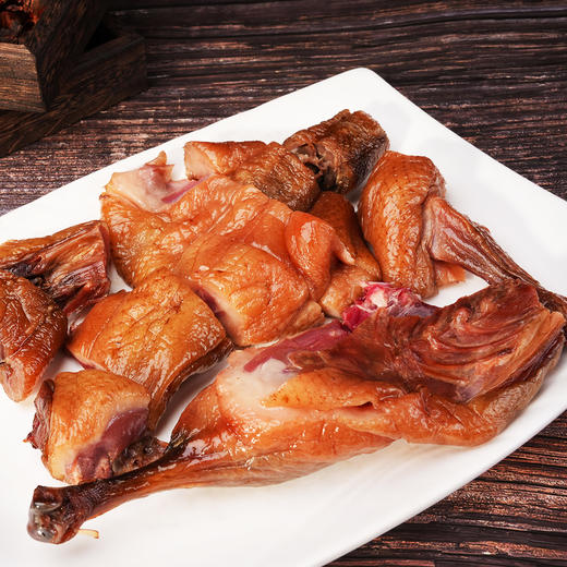 巴东县巴腊香土家腊鸭整只装750g/袋左右 商品图1