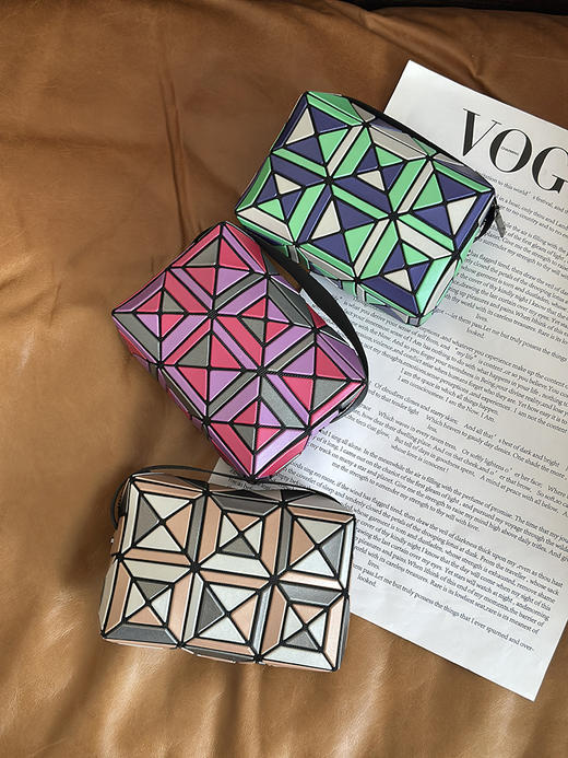 现货 THS-无 三宅家 进口环保PVC丘比特方包 3色 CQ1400 商品图0