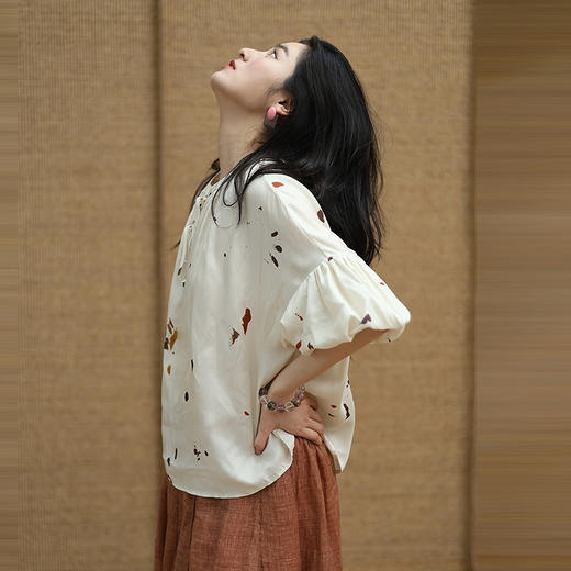 绽放旅行女装345朵/【甜茶系列】铜氨丝印花小衫系带灯笼袖上衣 商品图1