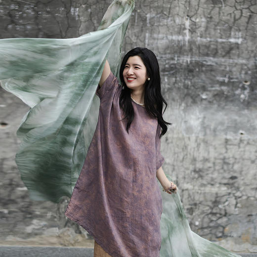 绽放女装414朵/【甜茶系列】100%苎麻脏染宽松茧型气质中袖连衣裙 商品图0