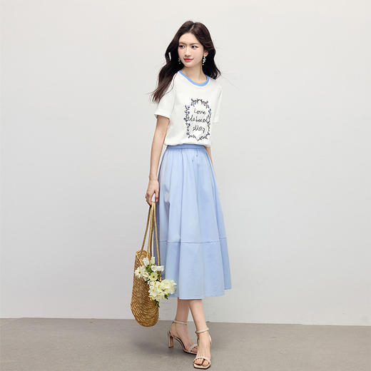 【专属特价】熙世界花卉刺绣正肩T恤女短袖2025夏日新款撞色圆领chic别致上衣 商品图3