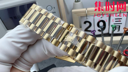 QF配重版 香槟金面 劳力士星期日历型系列 日志36mm 商品图7