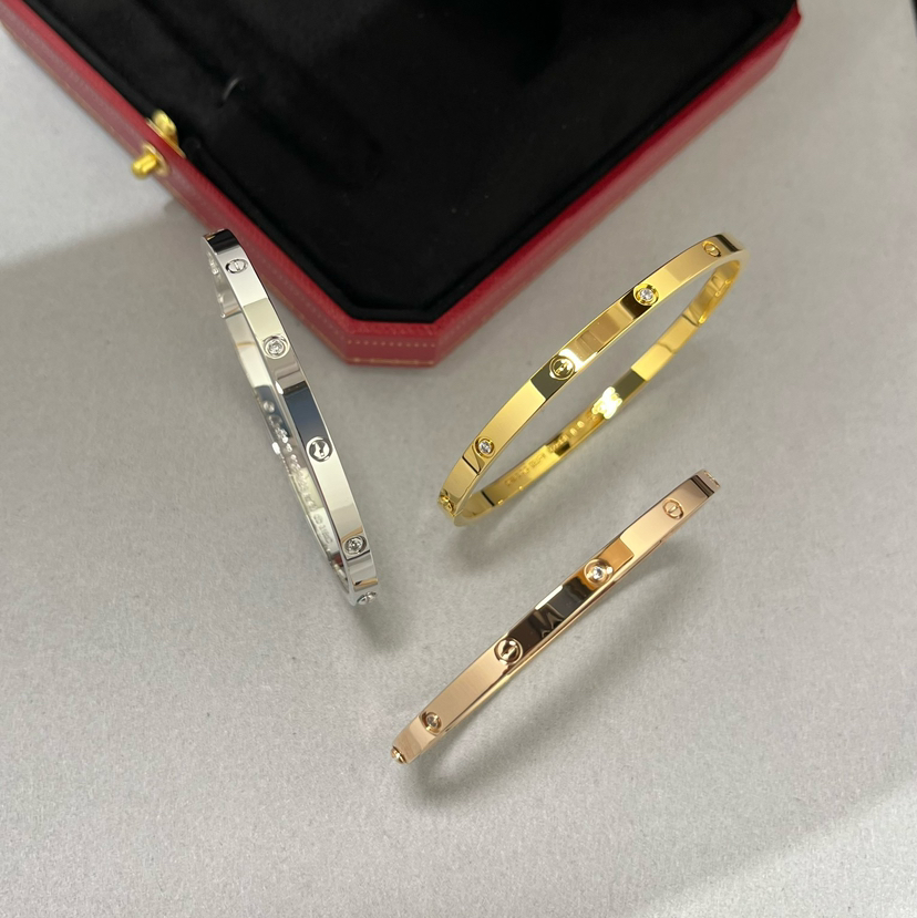 CARTIER卡地亚 LOVE系列 LOVE 镶嵌6颗钻石  窄版 手镯 男女同款情侣款（SJ）