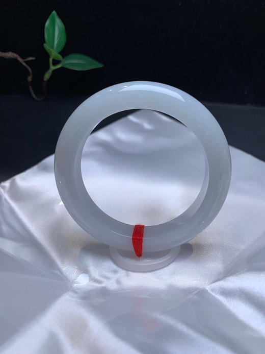 620049，55白月光正圈，整条清新干净，底妆很细腻均匀 商品图3