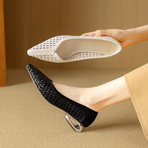 【预售5天】法式镂空编织浅口单鞋女新款夏真皮尖头凉鞋低跟小皮鞋DB&M6360 商品图2