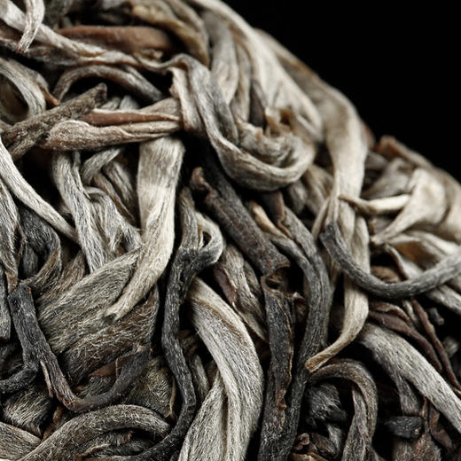 【5月30日19:00准时开抢！】【专柜价：9980元/片 仅限前18名VIP抢购：648元/片 ！拍7发8拍42发48】2025年冰岛老寨05号茶农357克 【特批麒麟王生产线 精选92棵 】 商品图1