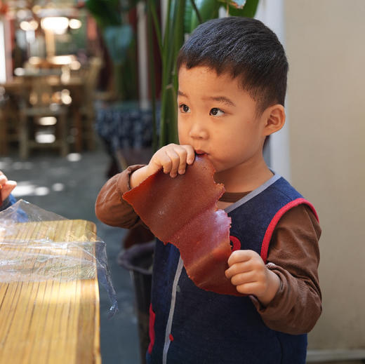 东济堂老式果丹皮  儿时的味道，山楂与回忆的巧妙搭配，酸甜有嚼劲 300g 商品图3