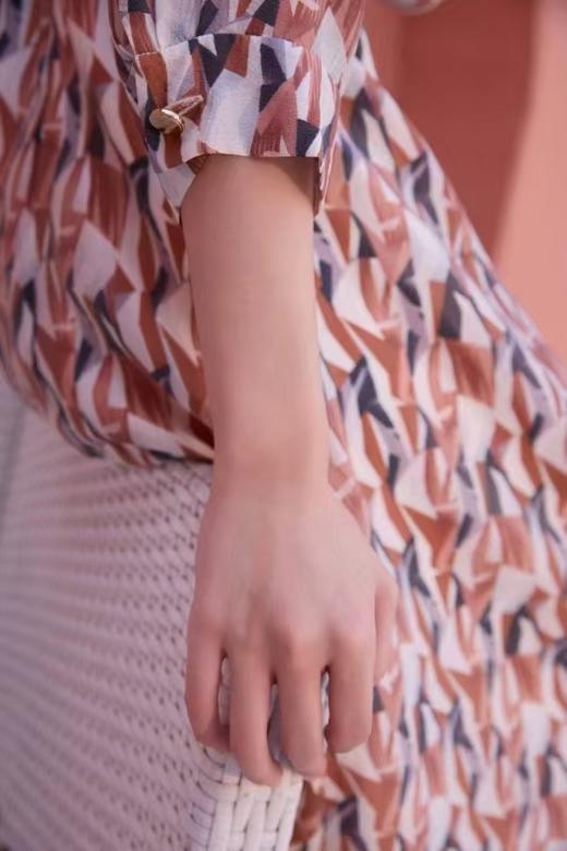 睐 马列维奇梦幻集合连衣裙 商品图1