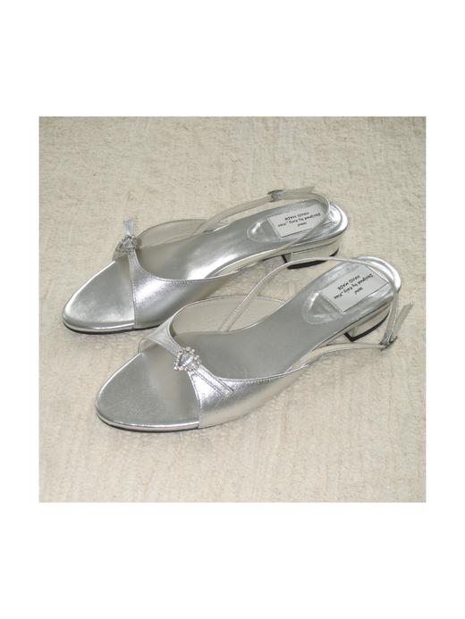 Kaiy Xiao · 早秋系列 爱心扣 一字带穆勒款/吊带款 平跟/坡跟 商品图2