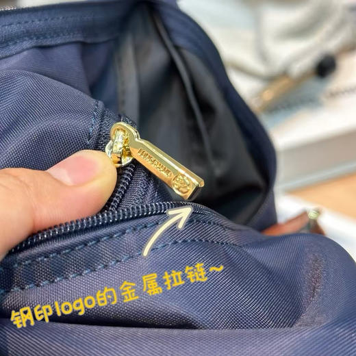 福利捡漏外贸尾单｜Longchamp/L 龙骧 Le Pliage 28 HOBO王菲同款尼龙复古邮差包单肩手提包
尺寸容量：
尺寸：35cm×27.5cm×13cm
三个色 商品图8