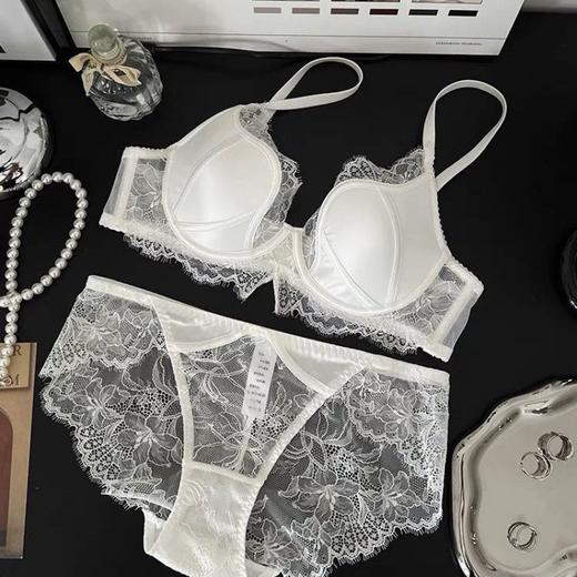 「🔥法式蕾丝×缎面质感，性感加倍！💃聚拢上托不跑位，甜辣内衣让你自信爆棚✨」法式缎面蕾丝性感有钢圈薄内衣套装 聚拢文胸 上托收侧乳防下垂甜辣 商品图5