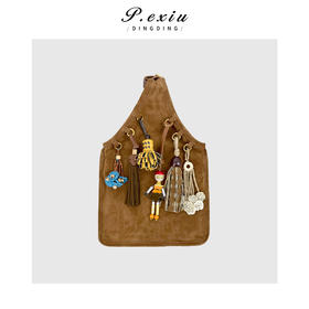 04-5潘依绣丁丁宠粉羊皮绒面挂饰装饰手提包流苏腋下包 ZC6613